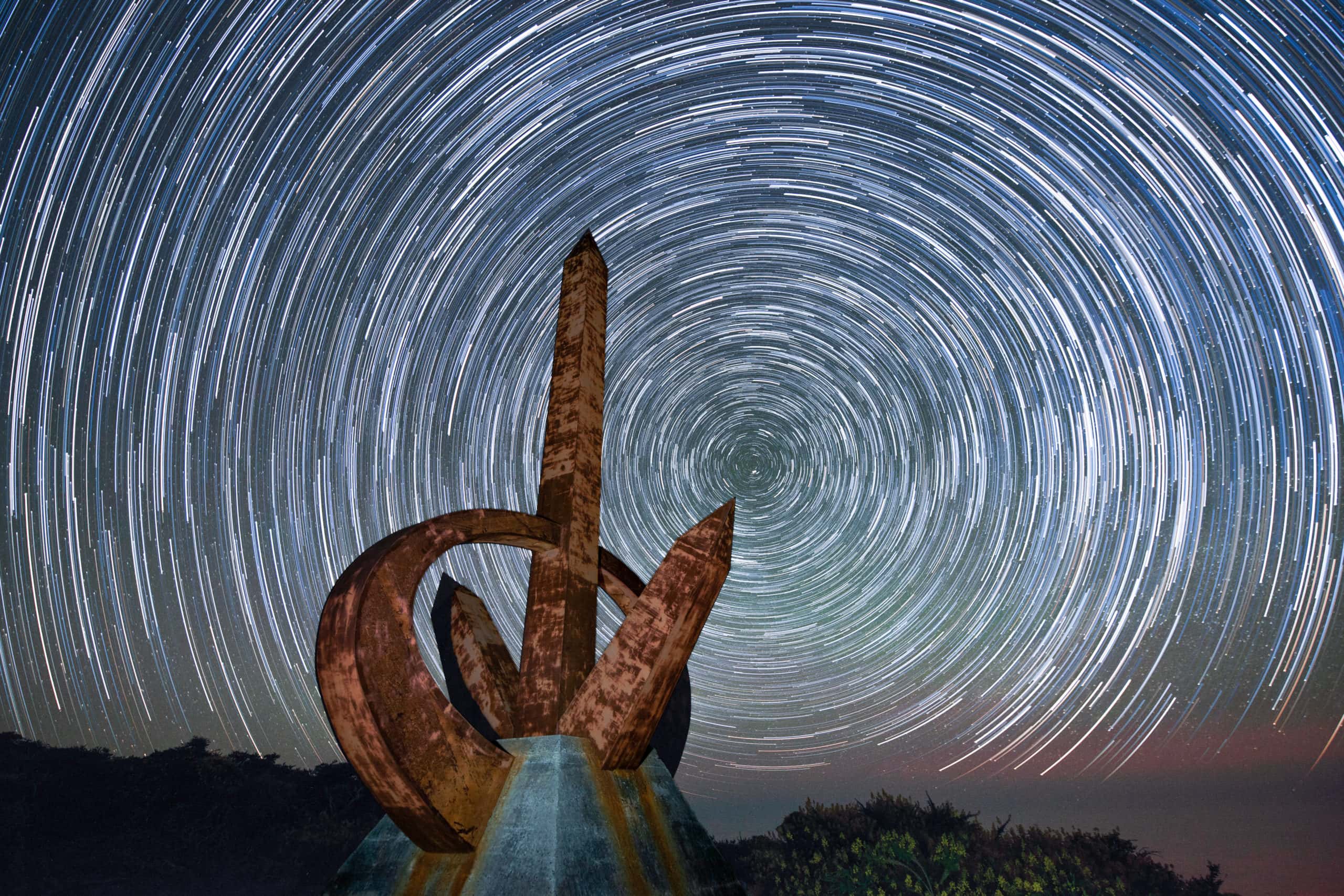 Infinity monument, La Palma, star trails