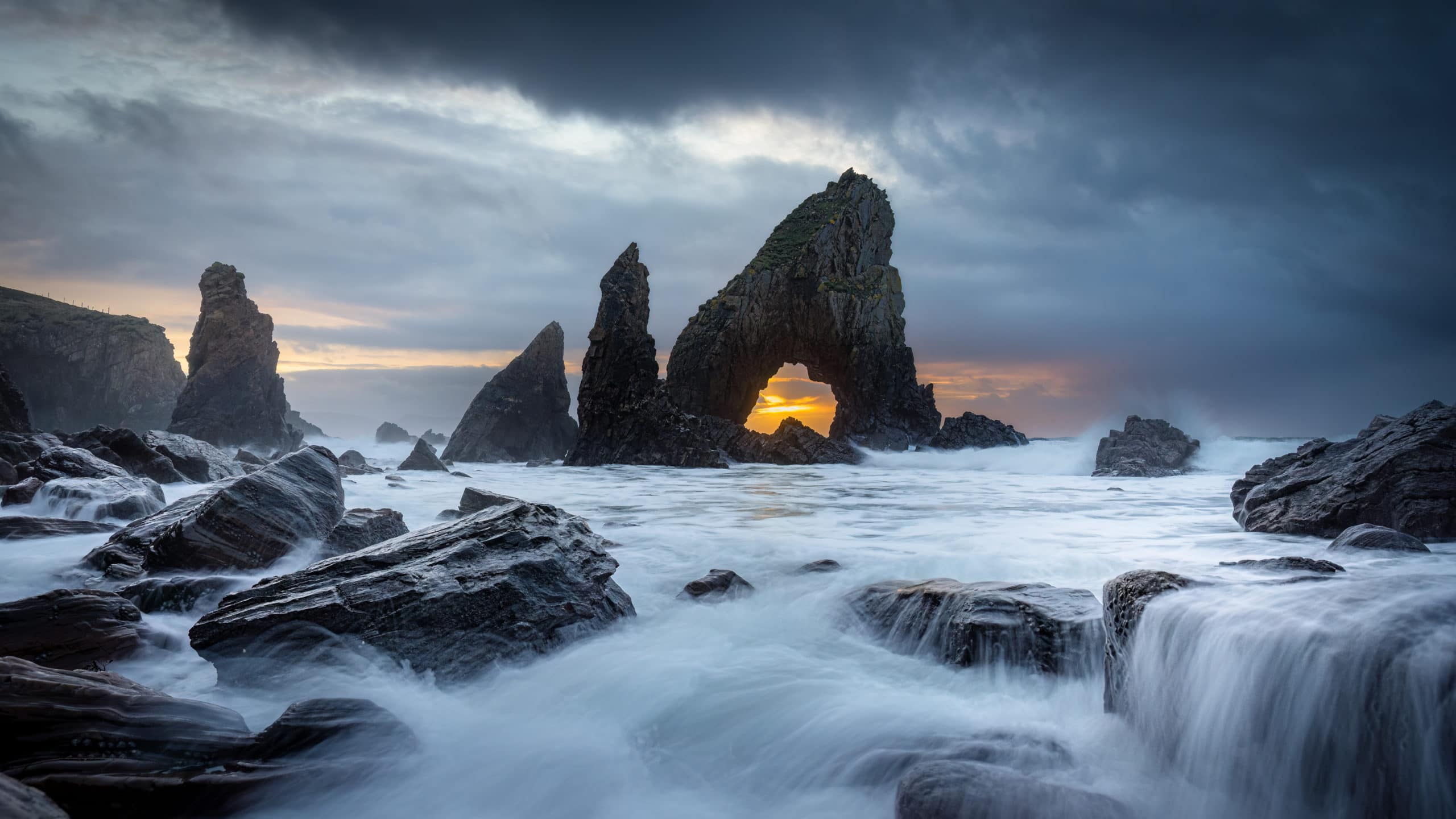 Crohy Arch stormy, Donegal, Ireland